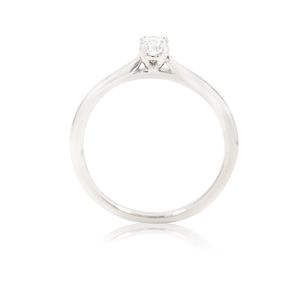 Platinum 0.25ct Oval 4 Claw Diamond Solitaire