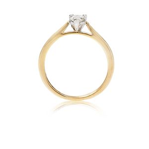 18ct Gold 0.40ct Pear Cut Diamond 3 Claw Solitaire