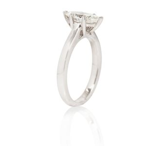 Platinum 1.00ct Marquise Cut Diamond 6 Claw Solitaire