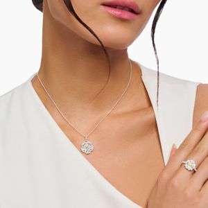 Preview image of Thomas Sabo Lovely Daisy Cubic Zirconia Silver Necklace
