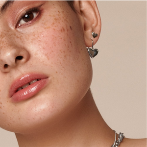 Preview image of Hot Diamonds Desire Stud Earrings 