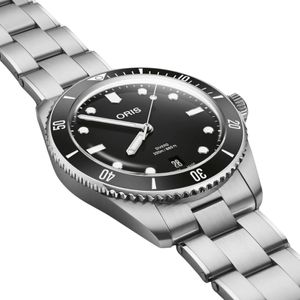 Preview image of Oris Divers Date 39mm Black Dial Steel Automatic Bracelet Watch 