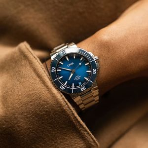 Oris Aquis Date Blue 43.5mm Calibre 400 Bracelet Watch