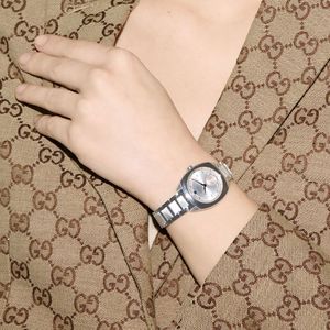 Gucci Interlocking 29mm Silver & Rose Gold Diamond Quartz Bracelet Watch