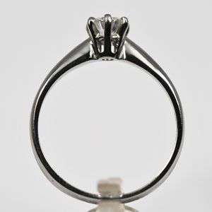 Platinum 0.44ct Round Brilliant Cut 6 Claw Diamond Solitaire