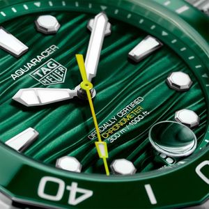 Preview image of TAG Heuer Aquaracer Professional 300 42mm Date Green Automatic Bracelet Watch
