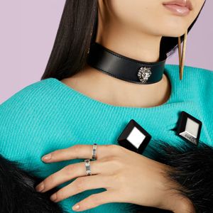 Gucci Signature Double G and Bee 9mm Ring