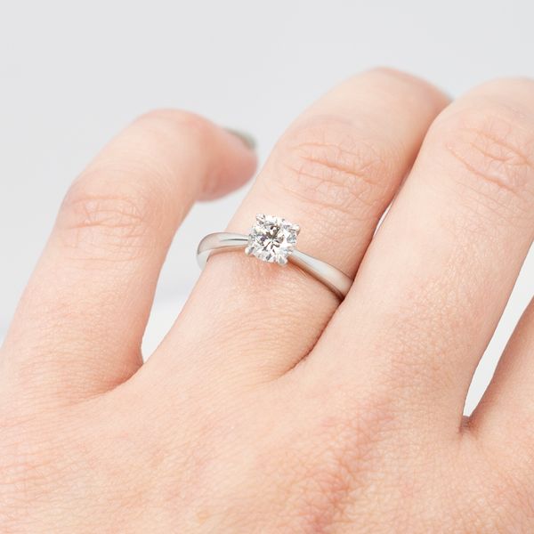 Platinum 0.70ct Round Brilliant 4 Claw Diamond Solitaire