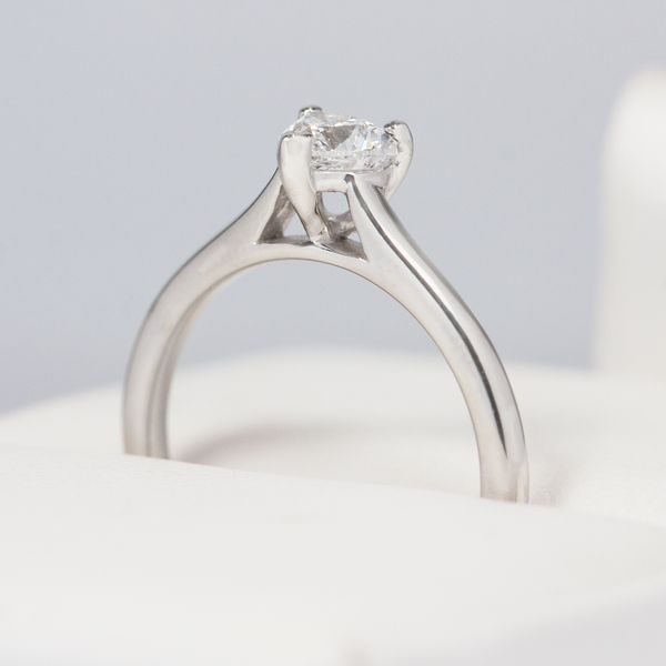 0.45ct Brilliant Heart Cut Designer Simulated CZ Blue Tanzanite Gem Ideal V