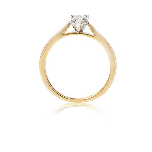 18ct Gold 0.40ct Pear Cut Diamond 3 Claw Solitaire