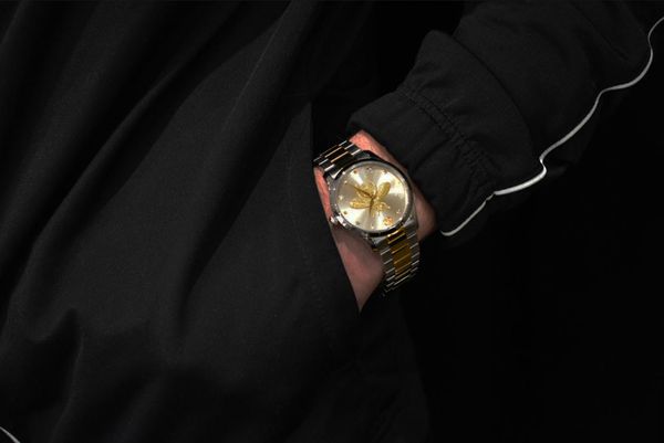 Gucci G-Timeless 38mm Bee Steel and Gold Bracelet Watch | YA1264131 | Peter  Jackson the Jeweller