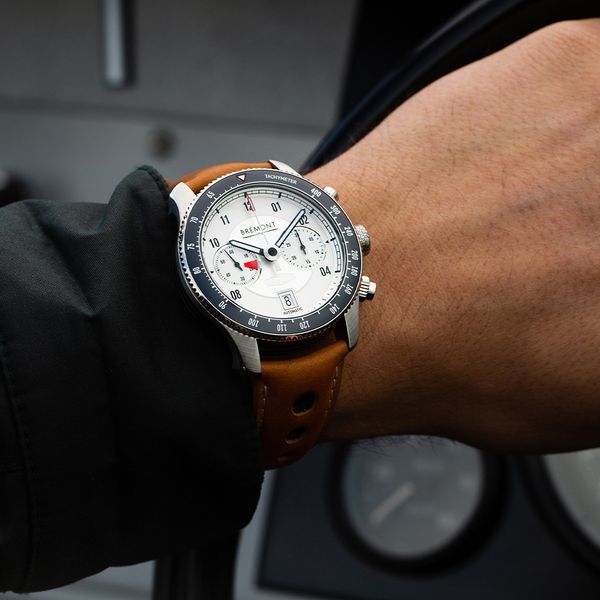 Bremont discount jaguar watch