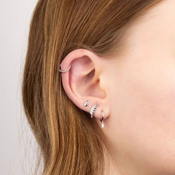 9ct White Gold Feather Motif Stud Earrings