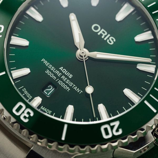 Oris Aquis Date Green 43.5mm Steel Bracelet Watch