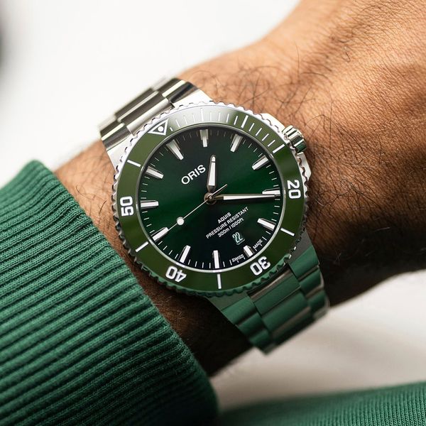 Oris Aquis Date Green 43.5mm Steel Bracelet Watch