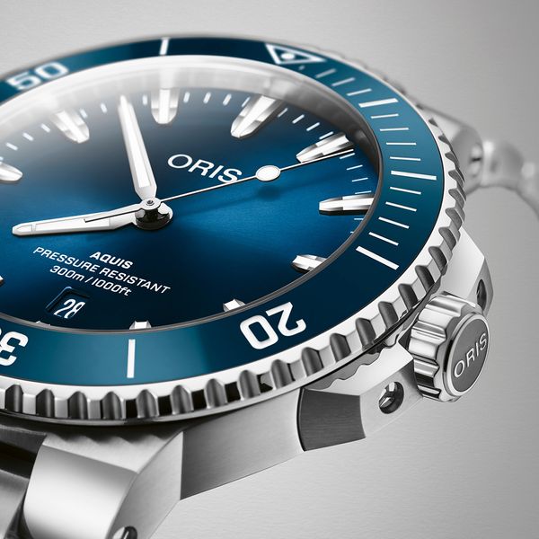 oris aquis date bracelet