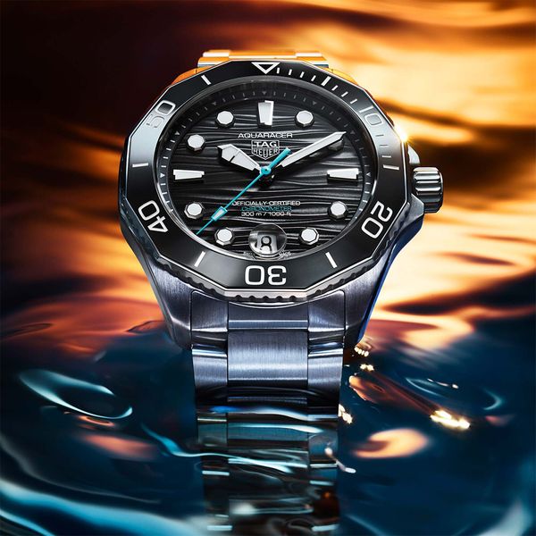 TAG Heuer Aquaracer 42mm Black Automatic Bracelet Watch Peter Jackson