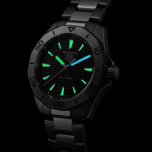 TAG Heuer Aquaracer Professional 200 40mm Black Bracelet Watch