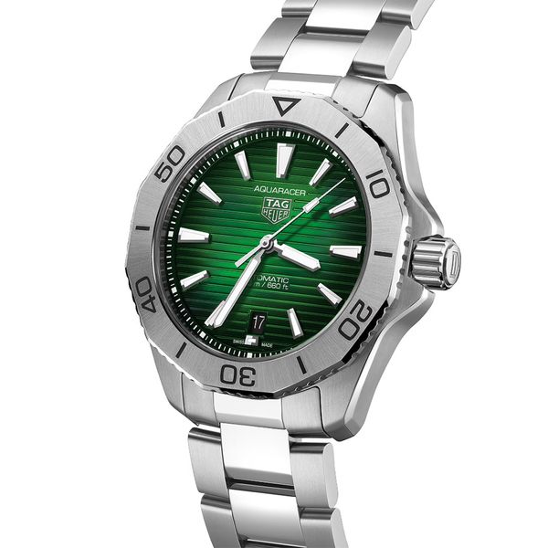 TAG Heuer Aquaracer Professional 200 40mm Steel Green Calibre 5 Bracelet Watch