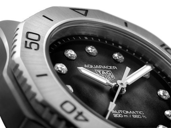 Tag heuer aquaracer hotsell black mother of pearl