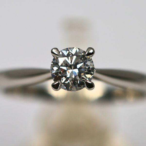 Platinum 0.46ct Canadian Arctic Round Brilliant Diamond 4 Claw Solitaire 