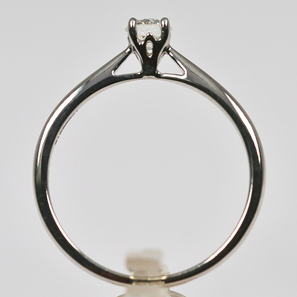18ct White Gold 0.24ct Canadian Arctic Round Brilliant Diamond 4 Claw Solitaire 